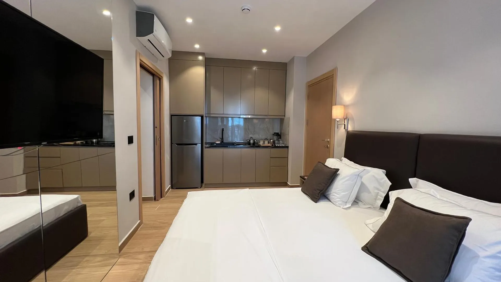 Coastline Luxury Apart Hotel Golem  Aparthotel Golem (Tirana)