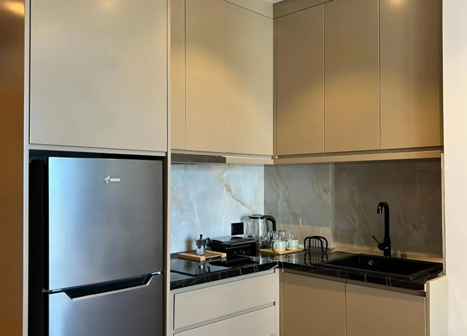 Coastline Luxury Apart Hotel Golem  Aparthotel